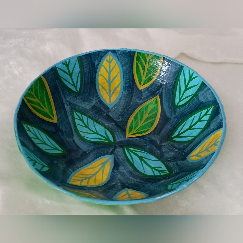 Sale! Hand painted Paper Mache Leaf Design Bowl - Haiti